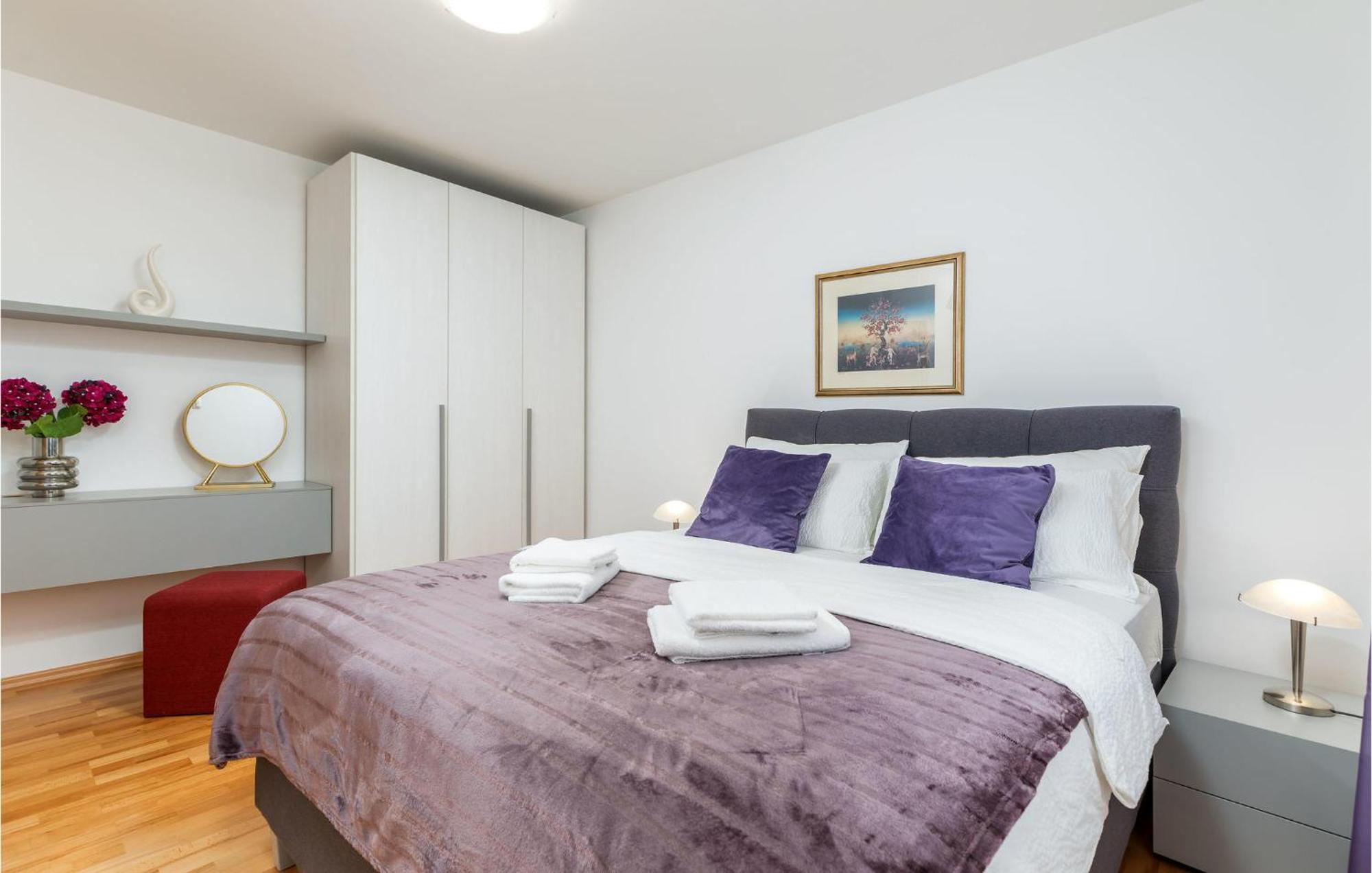Lovely Apartment In Valbandon With Kitchen Fazana Exterior photo